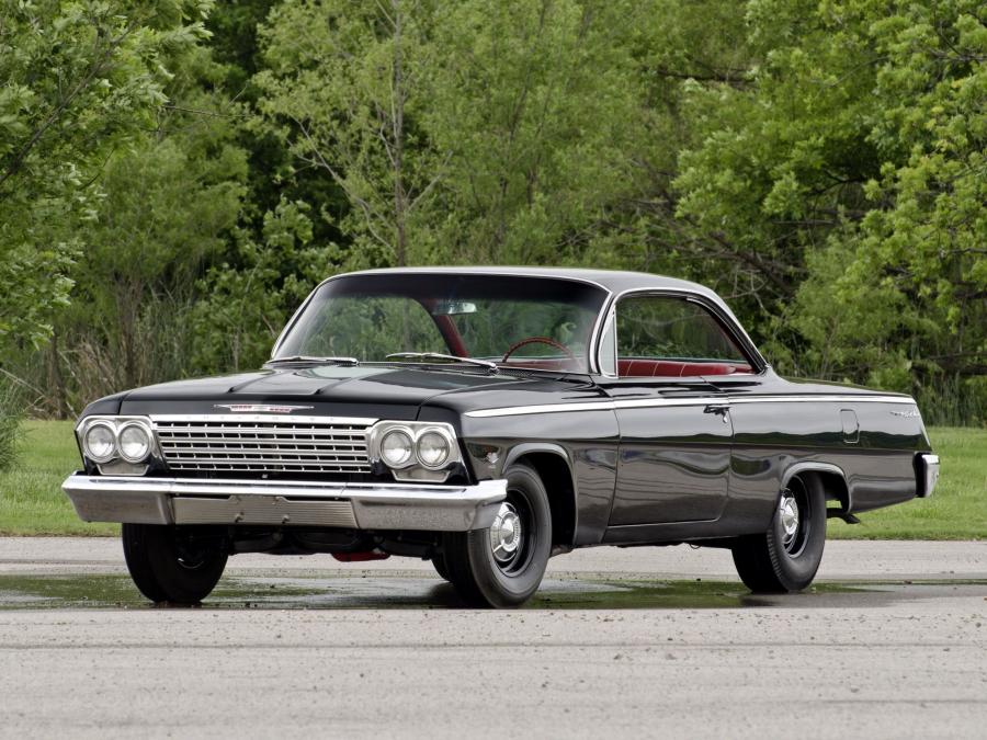  Chevrolet Bel Air Sport Coupe 1962 года  (фото 13 из 20)